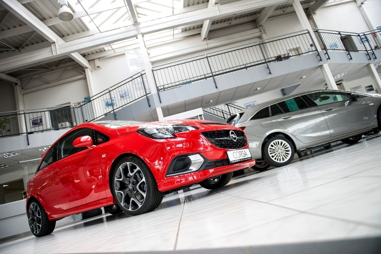 foto baumann autohaus mitlmeier Opel update